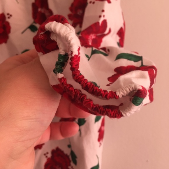 Crown & Ivy Kids floral shirt red flowers - Picture 4 of 5